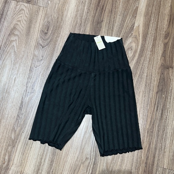Aerie bike oG shorts - Picture 4 of 5